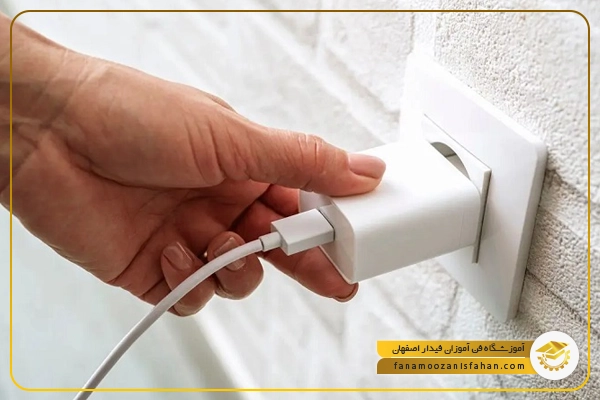 خراب بودن پریز برق